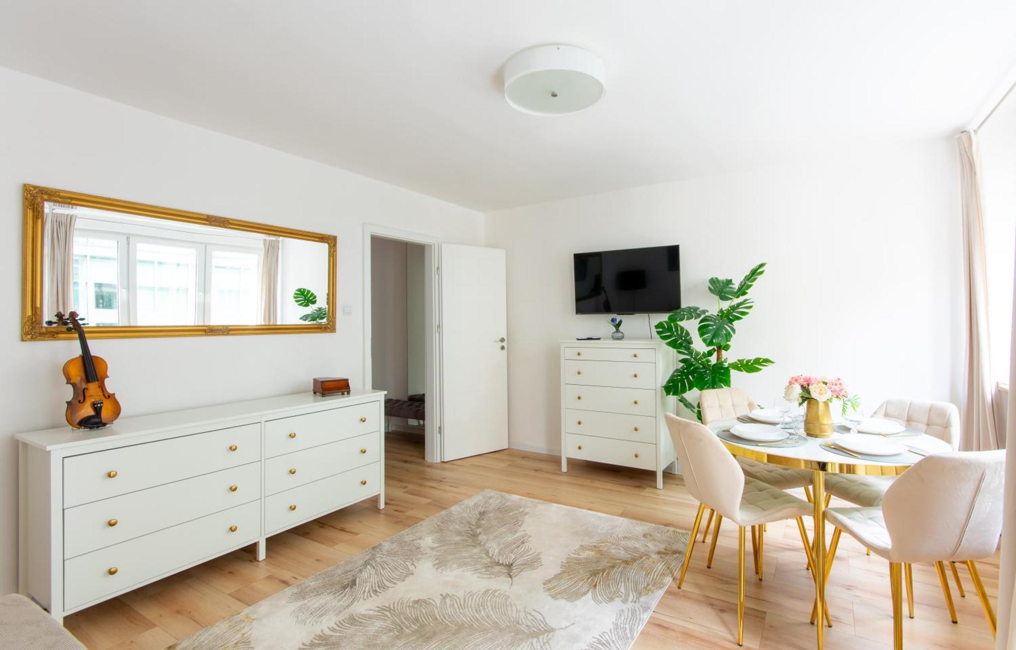 Feelharmony Jasna Apartment - Metro Swietokrzyska Варшава Екстер'єр фото